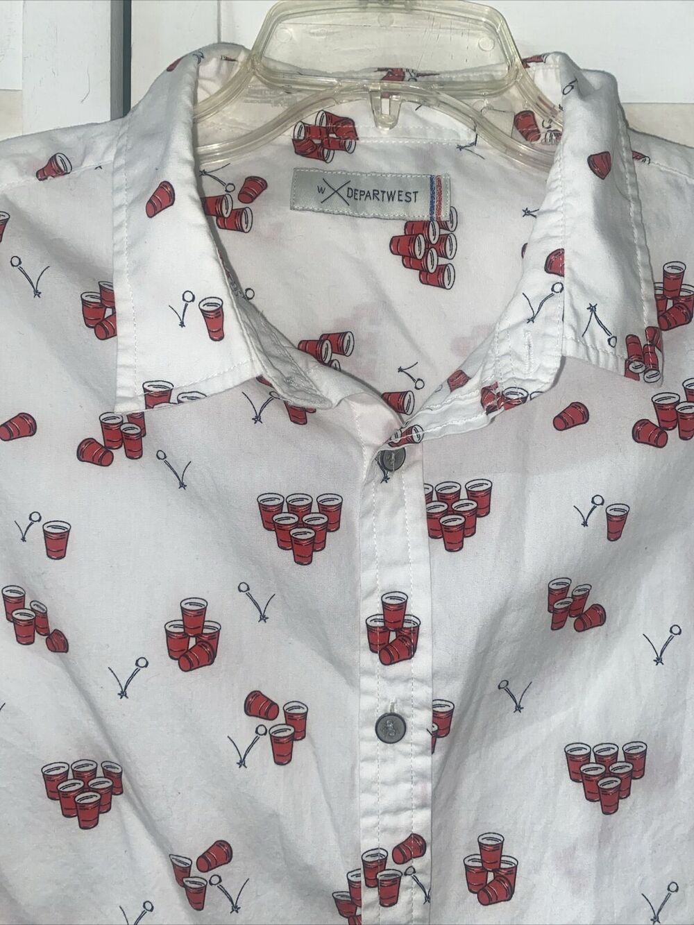 Departwest Beer Pong Short Sleeve Button Up Shirt White Red Men's Size Medium
